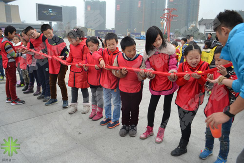 峨眉山市關(guān)愛留守兒童