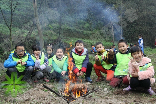 探路者拓展夏令營