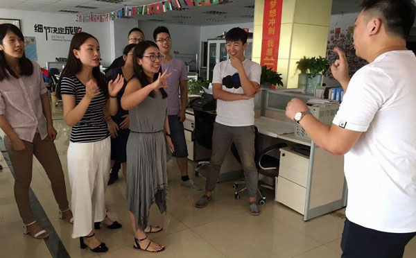 互動性很高的氛圍游戲