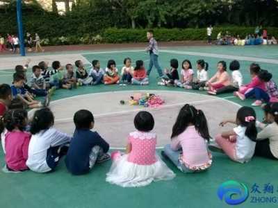 適合幼兒的經(jīng)典懷舊游戲丟手絹