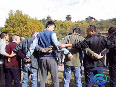 公司團建玩的活動游戲