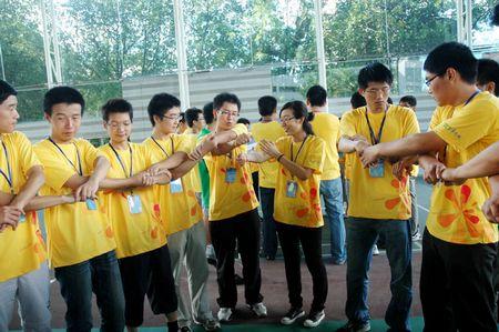 適合多人玩的團建游戲有哪些