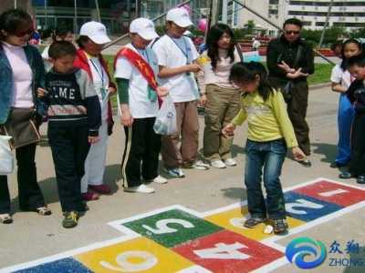 最強(qiáng)跳房子親子戰(zhàn)隊(duì)游戲