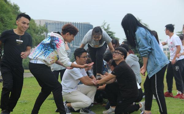 團建小游戲室外簡單