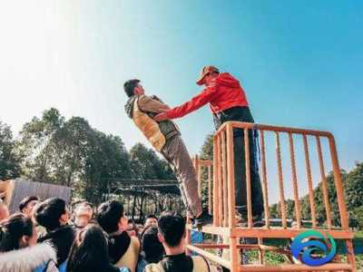 組織戶外素質(zhì)拓展心得體會