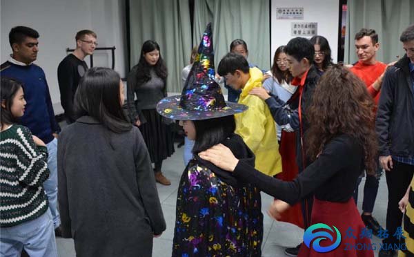 拓展破冰游戲兔子舞