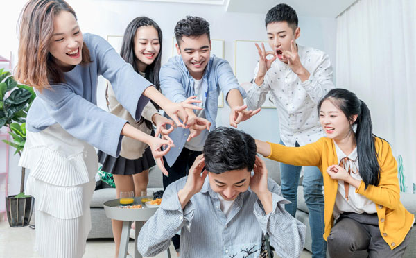 創(chuàng)意室內(nèi)團(tuán)建小游戲