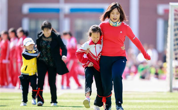 拓展訓(xùn)練游戲「兩人三足」最新游戲規(guī)則技巧