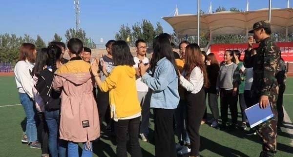 經(jīng)典素質(zhì)拓展游戲 1